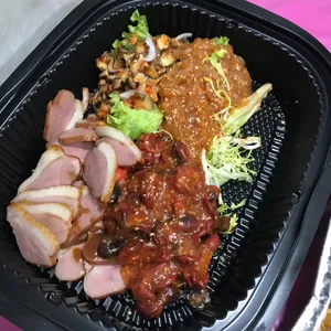 Grain Deluxe Platter <br><i>smoked duck with hoisin sauce, spicy top shell salsa, marinated baby octopus, marinated jellyfish</i>