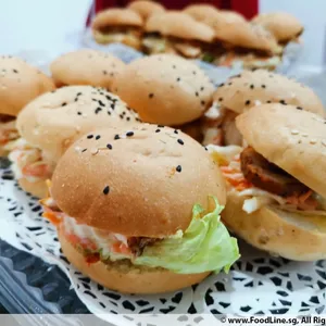 Pulled Chicken BBQ Mini Burger