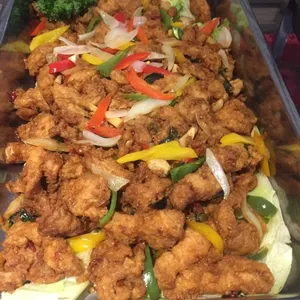 蒜香三杯炒鱼片 Sliced Fish w/ Mamil Sauce (NEW)