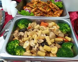 Fatt Choy Broccoli with Pacific Clams | Customer Photo | Eatzi Gourmet Catering