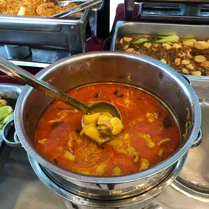 Curry Chicken with Potatoes