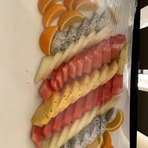 Fresh Fruit Platter (V) <i>assorted tropical fruits</i>