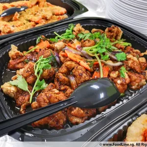 黑椒鸡丁 Chicken w/ Black Pepper