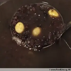 百合红豆汤 Red Bean Soup w/ Lily Bulb
