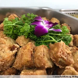 Handmade Shrimp & Chicken Ngoh Hiang w/ Sweet Sauce 手工五香仔