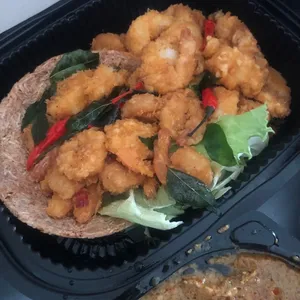 南洋咸蛋奶皇虾 Prosperous Salted Egg Yolk Prawn in Nest