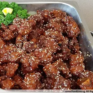 蜜汁排骨 Pork Ribs w/ Honey Sauce