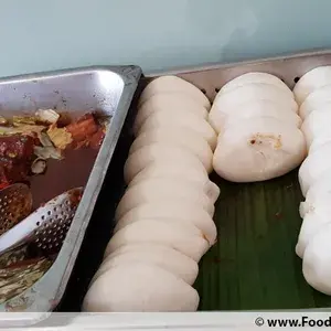扣肉包 Chinese Bun w/ Stewed Pork