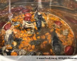 Herbal Black Chicken Soup with Dried Scallop (老火干贝乌鸡汤) | Customer Photo | Lao Huo Tang Catering