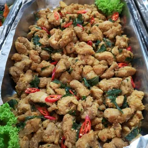 Salted Egg Chicken • 咸蛋鸡(Chef's Recommended)