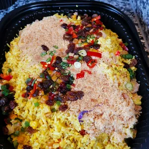 Thai Style Pineapple Fried Rice 泰式黄梨炒饭