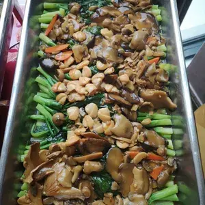 鲍贝芥兰 Kailan w/ Sea Clam