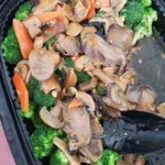 香菇西兰花 Sauteed Broccoli w/ Mushroom