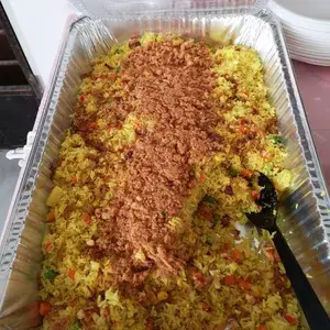 泰式黄梨炒饭 Thai Style Pineapple Rice