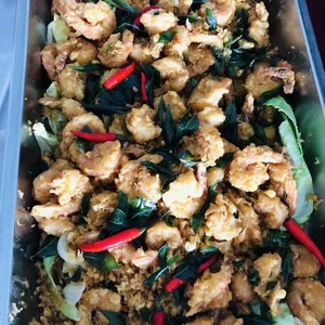 Salted Egg Prawn	咸蛋虾球