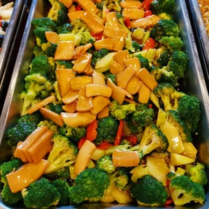 Jade Abalone with Broccoli