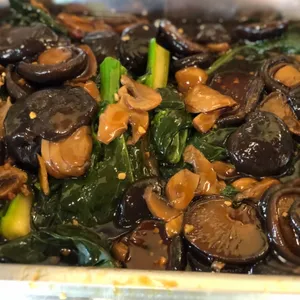 香菇芥兰 Kailan w/Mushrooms