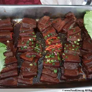 扣肉包 Chinese Bun w/ Stewed Pork