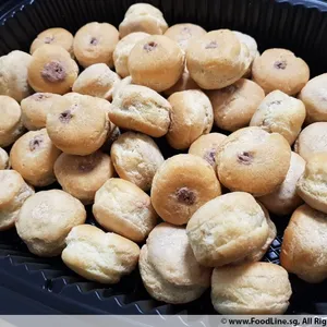 Chocolate profiteroles