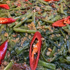 Kang Kong with Garlic