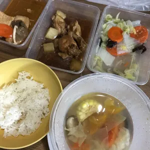 Dishes: 3 Dishes + 1 Soup