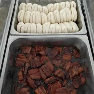 扣肉馒头 Braise Pork w/ Bun
