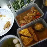 Dishes: 3 Dishes + 1 Soup