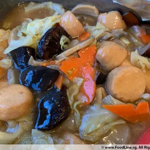 Braised Beancurd • 红烧豆腐