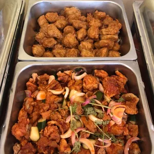 酸甜鸡丁 Sweet & Sour Chicken
