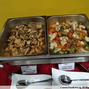 GOLDEN BEANCURD WITH MUSHROOM