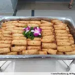 Vegetarian Spring Roll with Sweet Sauce	黄金蔬菜春卷