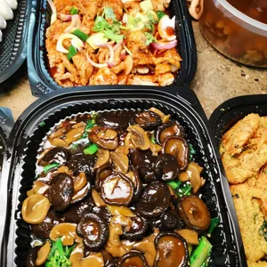 香菇芥兰 Kailan w/Mushrooms