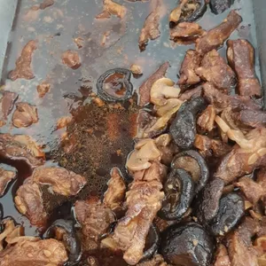 香菇软骨 Soft Bone w/ Mushroom
