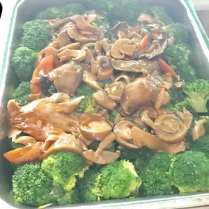 三菇西兰花 Broccoli w/ Assorted Mushroom