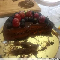 Click to see 1x Choco Berry @$55 (Size/Weight: 16cm (serves about 8 Pax))