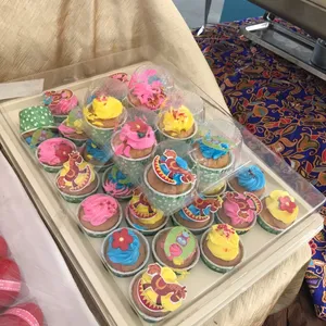 Happy Cupcakes