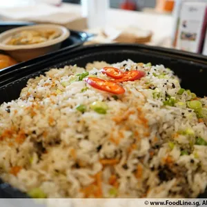 Black Olive Fried Rice (V) <i>with spring onion and garlic</i>