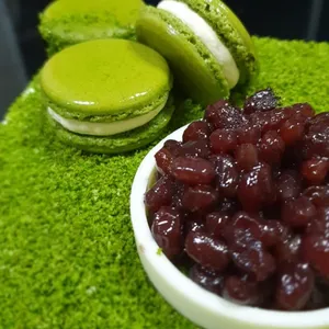 1x Matcha Bean @$36.9 (Size : 7 Inch (7-10 pax)) (Big Candles : 1) (Small Candles : 1)