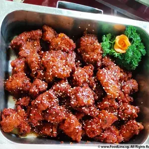 蜜汁排骨 Pork Ribs w/ Honey Sauce