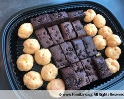 Double Fudge Belgium Brownie & Vanilla Profiteroles | Customer Photo | On & On Diners