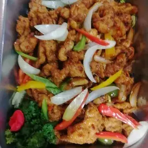 蒜香三杯炒鱼片 Sliced Fish w/ Mamil Sauce (NEW)