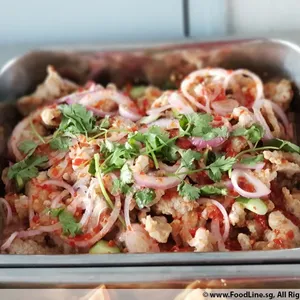 泰式猪肉 Pork w/ Thai Sauce