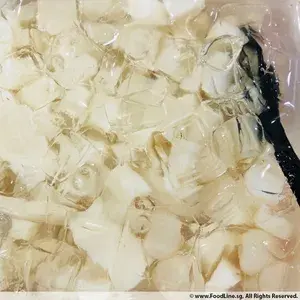 龙眼杏仁豆腐 Almond Jelly Longan
