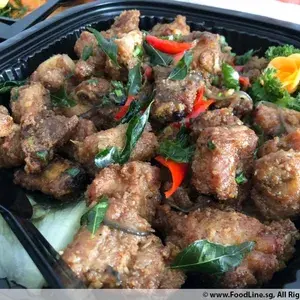 椒盐排骨 Pork Ribs w/ Pepper & Salt