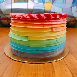 1x Rainbow Wonderland @$45.9 (Big Candles : 5) (Size : 7 Inch (7-10 pax)) (Small Candles : 4)