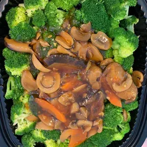 香菇西兰花 Sauteed Broccoli w/ Mushroom