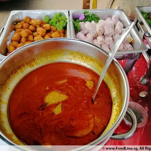 咖喱鸡 Signature Curry Chicken