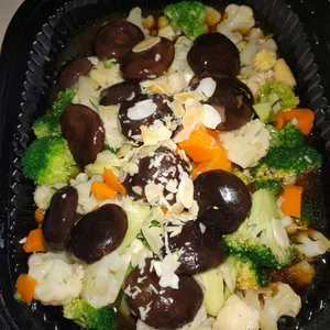 Sautéed Broccoli and Cauliflower (V)<i>with assorted mushrooms</i>