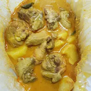 1x Golden Pillow Curry Chicken Bun @$14.8