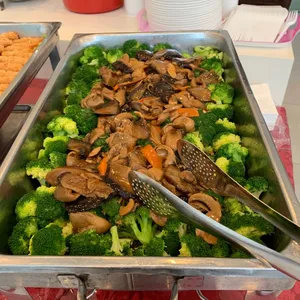 三菇西兰花 Broccoli w/ Assorted Mushroom